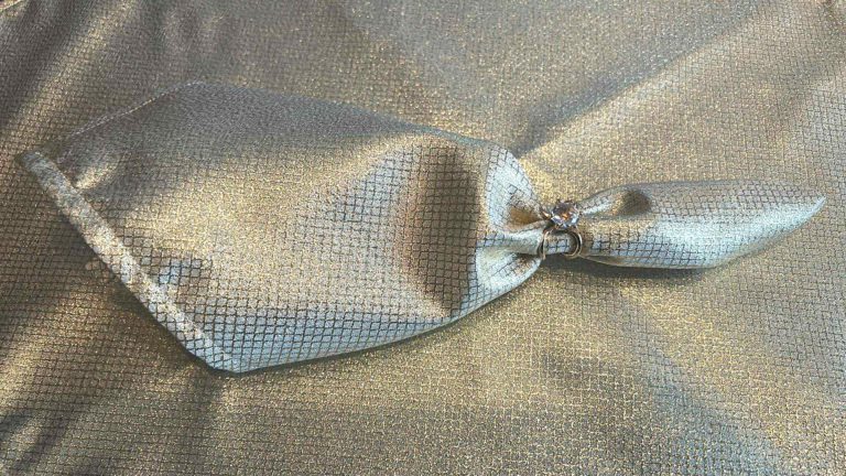 6c6ffc7e-f1c4-401f-be38-3fa027968087